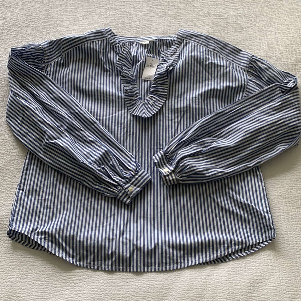 GAP collarless v neck blouse NWT